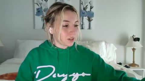 Snapshot of kaliii_jones chatting on March 25, 7:09 pm Kaliii jones online show from March 25, 7:09 pm