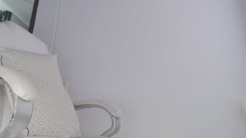 Hannah online show from March 12, 10:07 pm