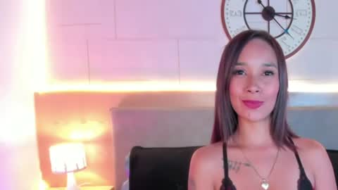 Snapshot of kalyx_lana chatting on August 1, 8:19 pm kalyx_lana online show from August 1, 8:19 pm
