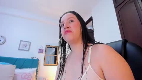 Kamilalopez online show from June 15, 9:17 pm