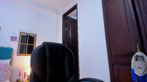 Kamilalopez online show from July 24, 11:25 pm