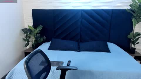 jhon online show from February 1, 11:42 am