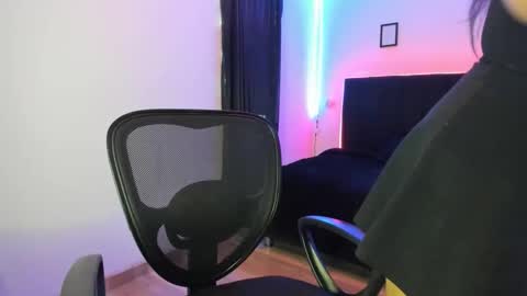 Online 800 to 1400 online show from February 25, 2:59 pm