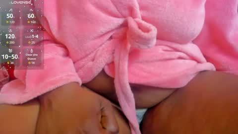 Snapshot of kamariafyre chatting on July 20, 3:54 am Kamaria Fyre online show from July 20, 3:54 am