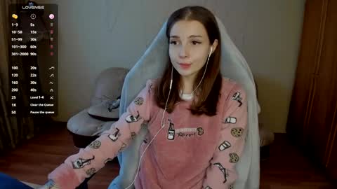 Snapshot of kami_mur chatting on February 20, 12:15 pm Kami mur online show from February 20, 12:15 pm