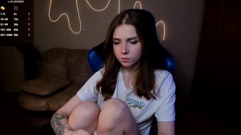 Snapshot of kami_mur chatting on March 6, 6:26 pm Kami mur online show from March 6, 6:26 pm