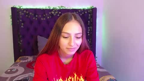 Snapshot of kamiandoscar chatting on May 6, 3:17 pm KamiYOscar online show from May 6, 3:17 pm