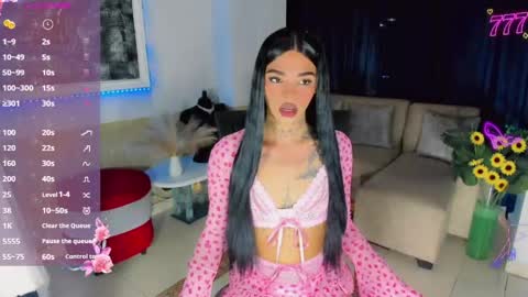 Snapshot of kamil_dolll chatting on May 7, 7:14 am kamil_dolll online show from May 7, 7:14 am
