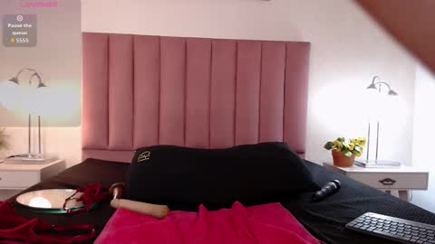 Snapshot of kamila_gh chatting on September 13, 9:47 pm Kami online show from September 13, 9:47 pm