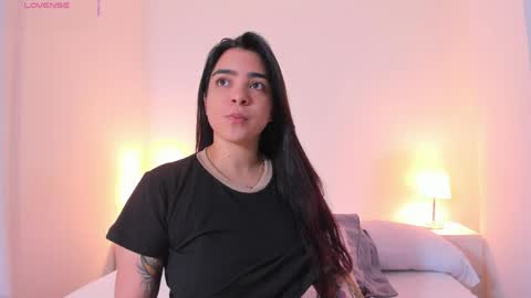 Kamila Betancourt online show from May 1, 12:54 pm