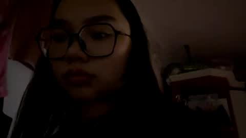 Snapshot of kamilahschaff chatting on June 2, 7:16 pm Bella online show from June 2, 7:16 pm