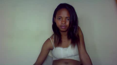 kamillah69 online show from November 20, 7:46 pm