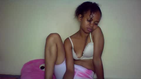 kamillah69 online show from February 13, 1:40 pm