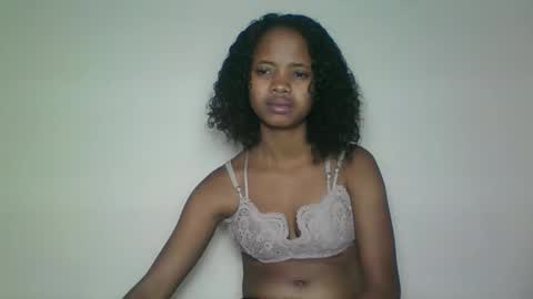 kamillah69 online show from March 14, 5:46 am