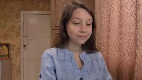 Mari  Simmons online show from October 26, 6:19 am