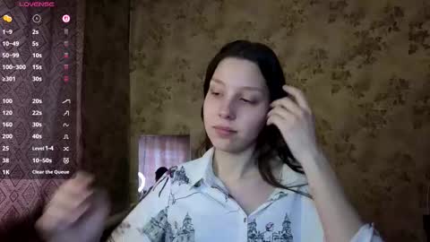 Mari  Simmons online show from March 13, 1:34 am