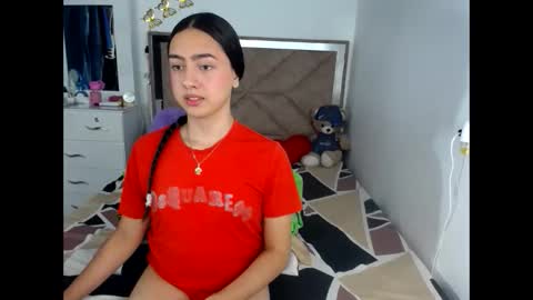Snapshot of kammi_candy chatting on May 27, 12:51 am -- kammi -- online show from May 27, 12:51 am