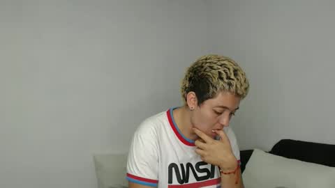 kammy   y   camila online show from March 13, 1:23 am