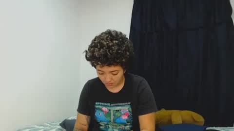Snapshot of kammy_cami chatting on July 24, 11:30 am kammy y camila online show from July 24, 11:30 am