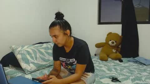 Snapshot of kammy_cami chatting on July 30, 11:26 pm kammy y camila online show from July 30, 11:26 pm