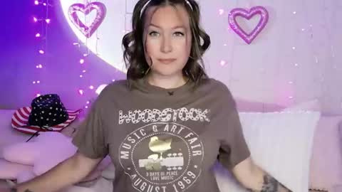 Snapshot of kamrynmarie69 chatting on June 21, 1:19 am kamrynmarie69 online show from June 21, 1:19 am
