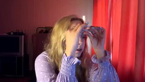 Lizzie online show from August 2, 4:05 pm