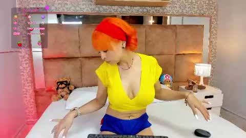 Snapshot of kandygirl_023 chatting on July 7, 11:47 am hello Im Danni online show from July 7, 11:47 am