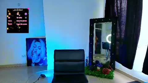 Snapshot of kandygirl_023 chatting on July 18, 12:09 pm hello Im Danni online show from July 18, 12:09 pm