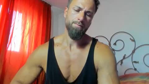 Snapshot of kanegriffin26 chatting on May 8, 12:21 pm Kane OF strongkane online show from May 8, 12:21 pm
