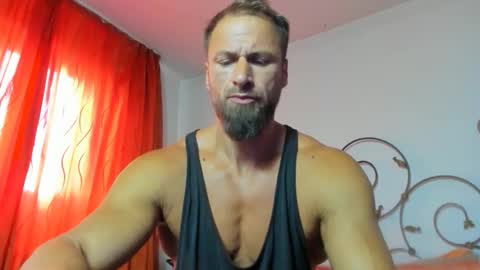 Snapshot of kanegriffin26 chatting on May 12, 12:02 pm Kane OF strongkane online show from May 12, 12:02 pm