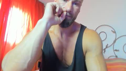 Snapshot of kanegriffin26 chatting on May 28, 11:07 am Kane OF strongkane online show from May 28, 11:07 am