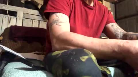 Snapshot of kaneisyours2420 chatting on April 27, 6:44 am Tucker online show from April 27, 6:44 am