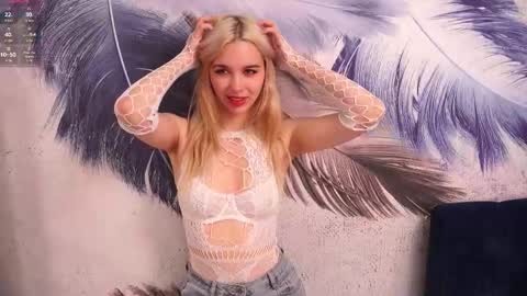 Snapshot of kaneshacornick chatting on September 10, 3:17 am Alice online show from September 10, 3:17 am