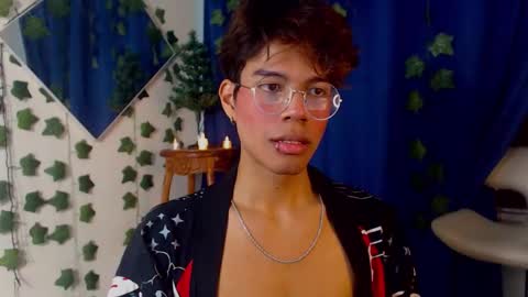 Snapshot of kaorimatsui_ chatting on November 22, 2:32 am Kaori Matsui online show from November 22, 2:32 am