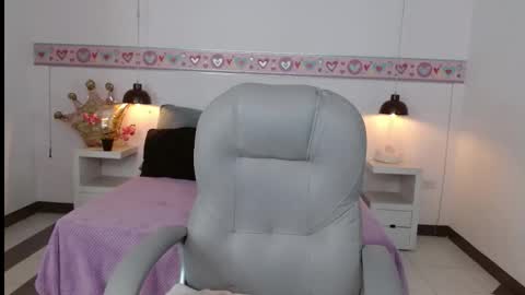 kaoryy_1 online show from January 7, 11:34 am