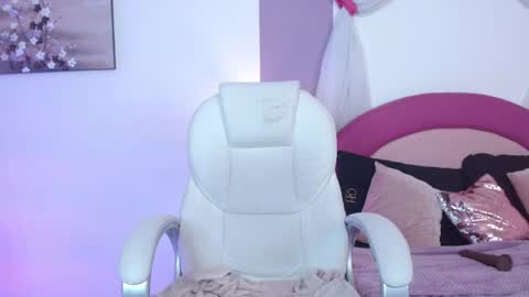 Snapshot of kaoryy_1 chatting on May 12, 11:29 am kaoryy_1 online show from May 12, 11:29 am