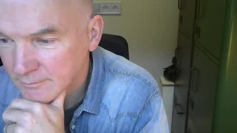 Snapshot of kapitein_rob chatting on December 7, 2:24 pm Robbie online show from December 7, 2:24 pm