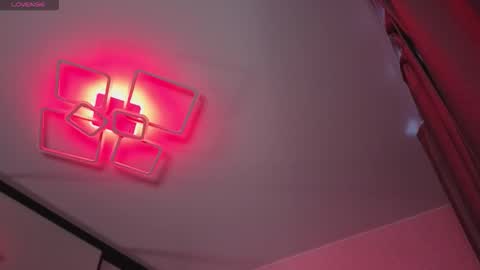 Snapshot of kara_life chatting on October 9, 1:25 am kara_life online show from October 9, 1:25 am