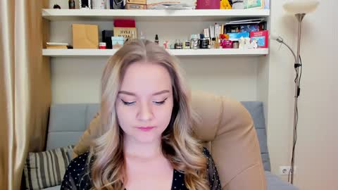 Snapshot of kara_smith_ chatting on January 10, 11:50 pm Kara. Off from 15th till 24th of December online show from January 10, 11:50 pm