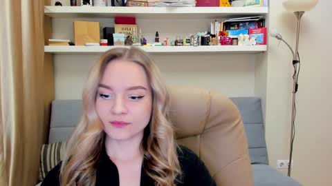 Snapshot of kara_smith_ chatting on January 17, 10:34 pm Kara. Off from 15th till 24th of December online show from January 17, 10:34 pm