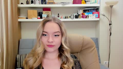 Snapshot of kara_smith_ chatting on January 26, 12:26 am Kara. Off from 15th till 24th of December online show from January 26, 12:26 am