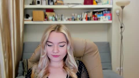 Snapshot of kara_smith_ chatting on September 13, 9:58 pm Kara. Off from 15th till 24th of December online show from September 13, 9:58 pm