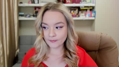 Snapshot of kara_smith_ chatting on February 22, 10:41 pm Kara. Off from 15th till 24th of December online show from February 22, 10:41 pm