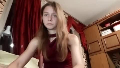 Snapshot of karaescorcia chatting on November 27, 3:47 pm Ria online show from November 27, 3:47 pm