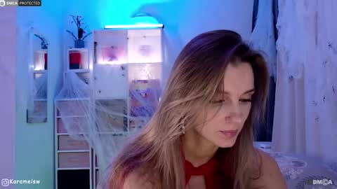 Snapshot of karamelsw chatting on November 5, 11:16 pm Julia online show from November 5, 11:16 pm