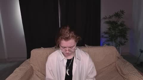 Karen online show from March 17, 8:39 am