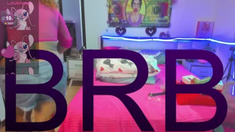 Snapshot of karen_milf_2 chatting on December 18, 6:53 am Karen online show from December 18, 6:53 am