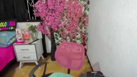 Snapshot of karen_milf_2 chatting on October 2, 3:46 am Karen online show from October 2, 3:46 am