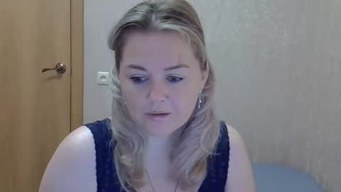 karennelsonx online show from October 11, 1:20 pm