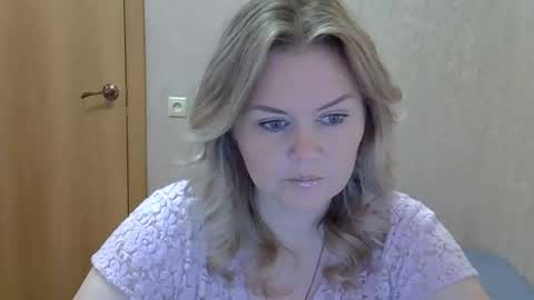 karennelsonx online show from November 7, 9:31 am